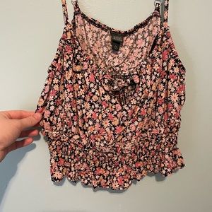 Crop top/bralette never worn.